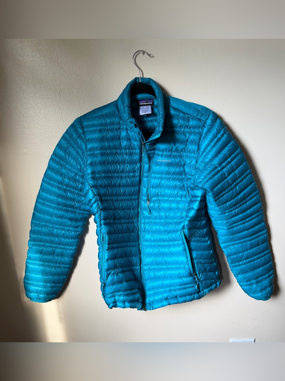 Patagonia Women’s Ultralight Down Jacket Tobago Blue Women’s M Style 84761FA14